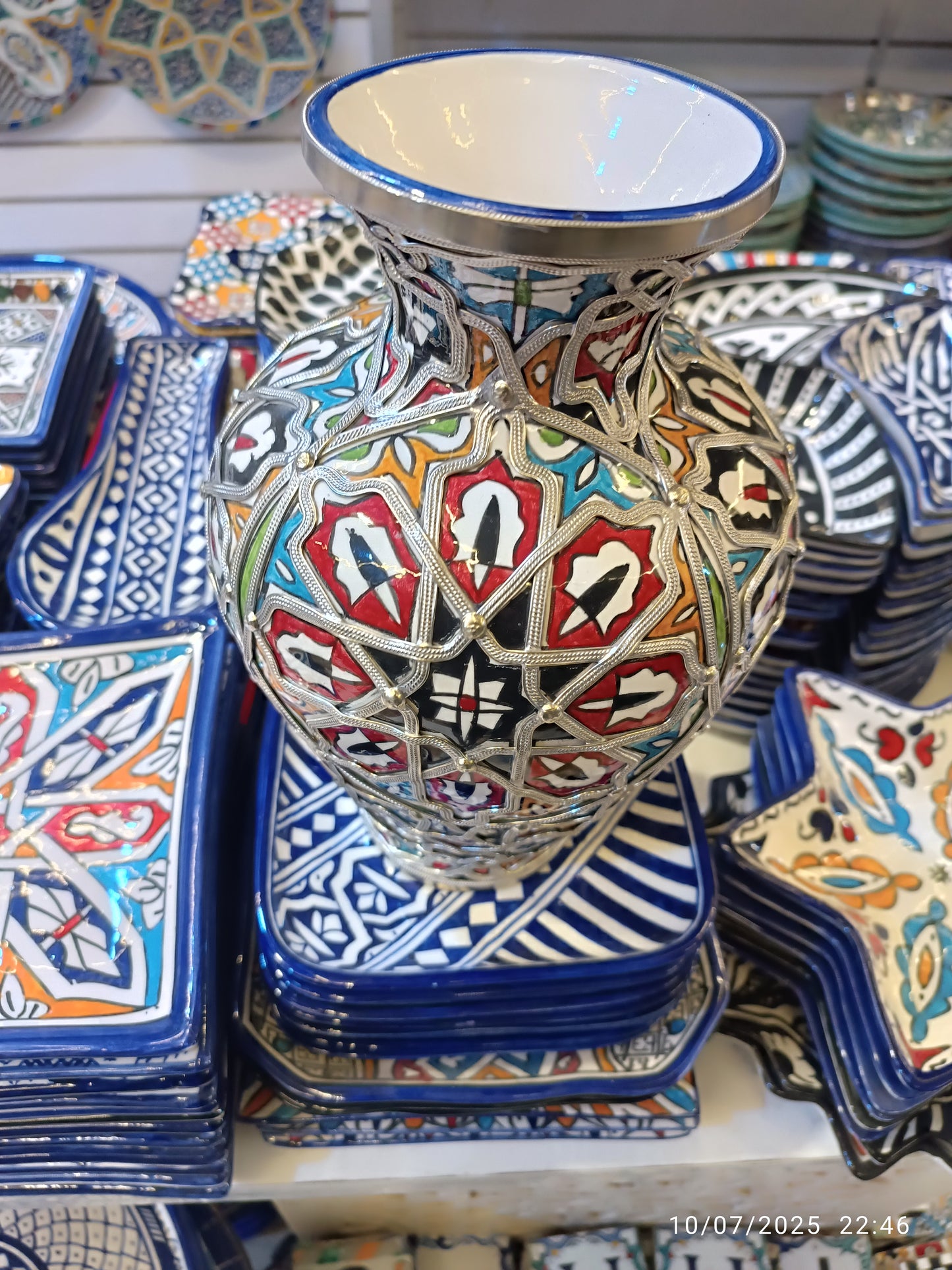 Handcrafted White Clay Vase Inlaid with Nickel & Silver – Traditional Moroccan Elegance