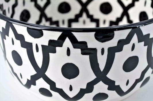 ceramic salad bowl White and black from Fez - Morocco - 4 different sized solid bowls