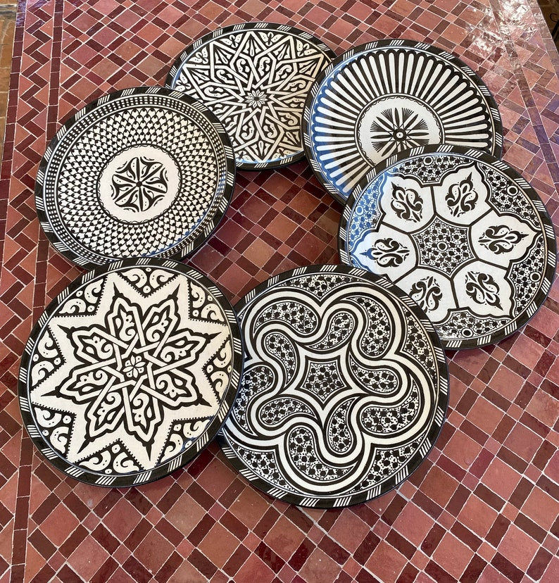6 dinner plates Black and white dinner set ,handmade and hand painted .