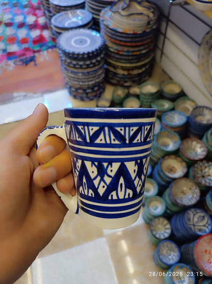Set of 6 handmade and hand-painted Fes mugs / 6 large