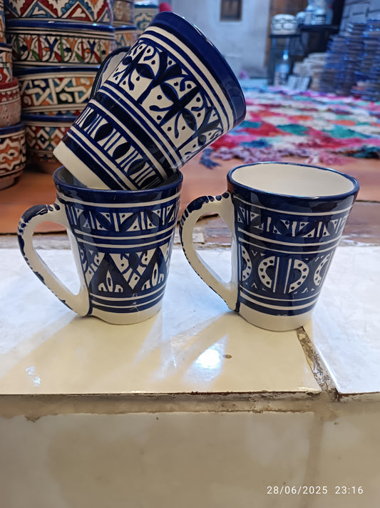 Set of 6 handmade and hand-painted Fes mugs / 6 large