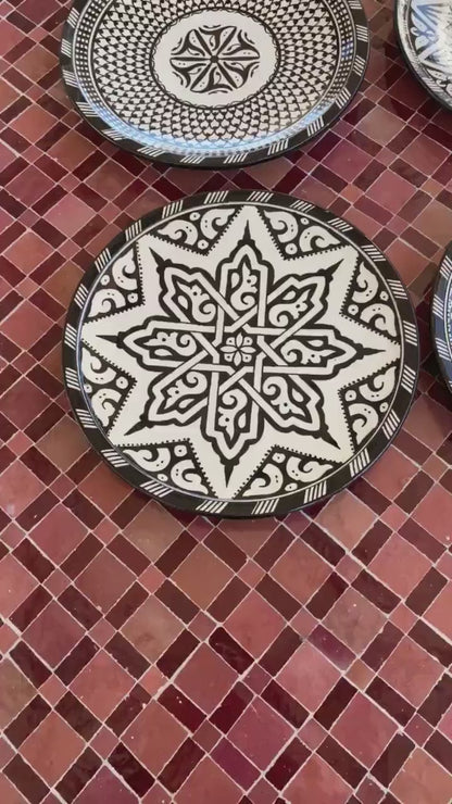 Black and white dinner set ,handmade and hand painted / 6 dinner plates .